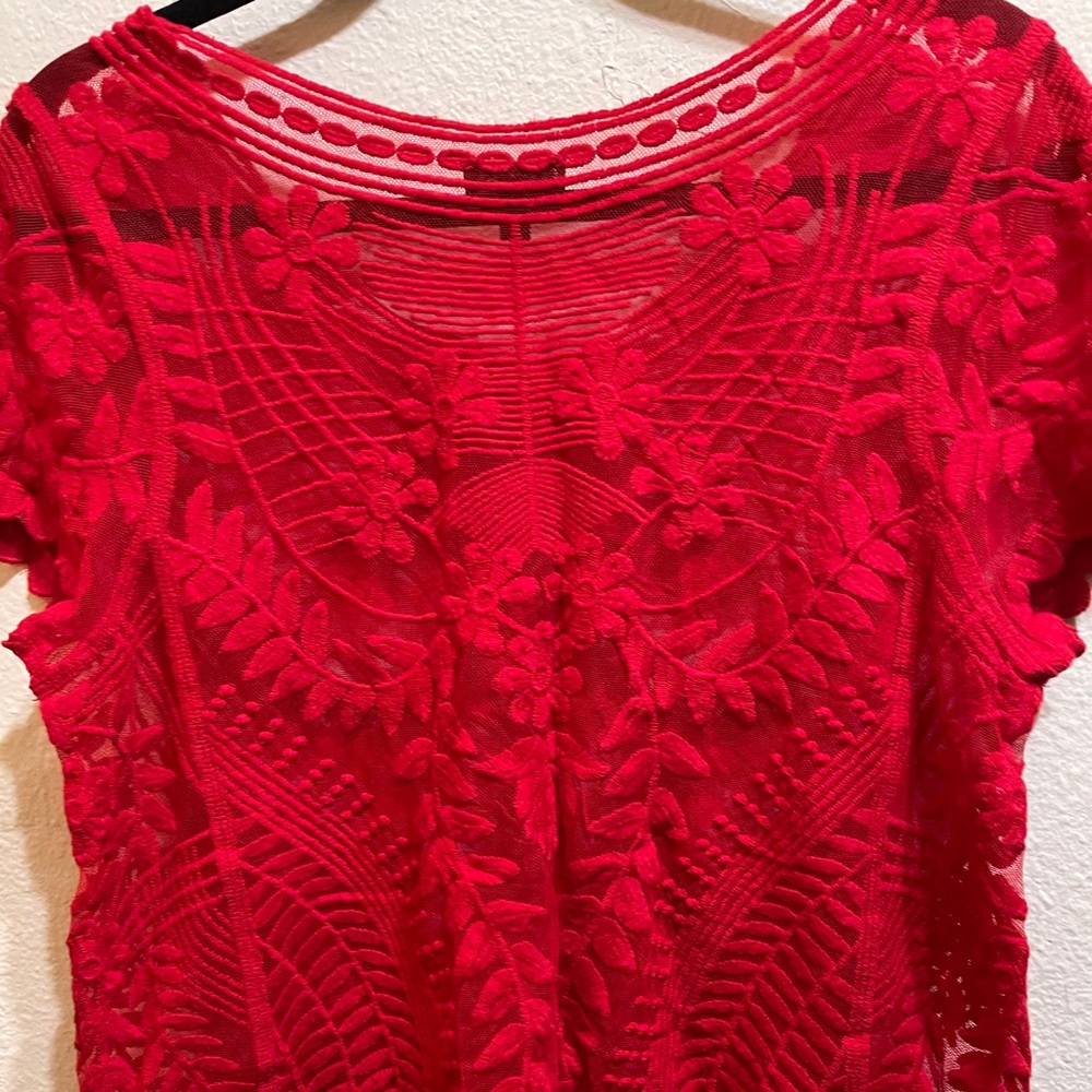 Express Lace top - Picture 2 of 4